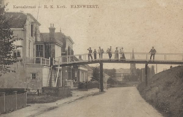 Oude foto van de Kanaalstraat